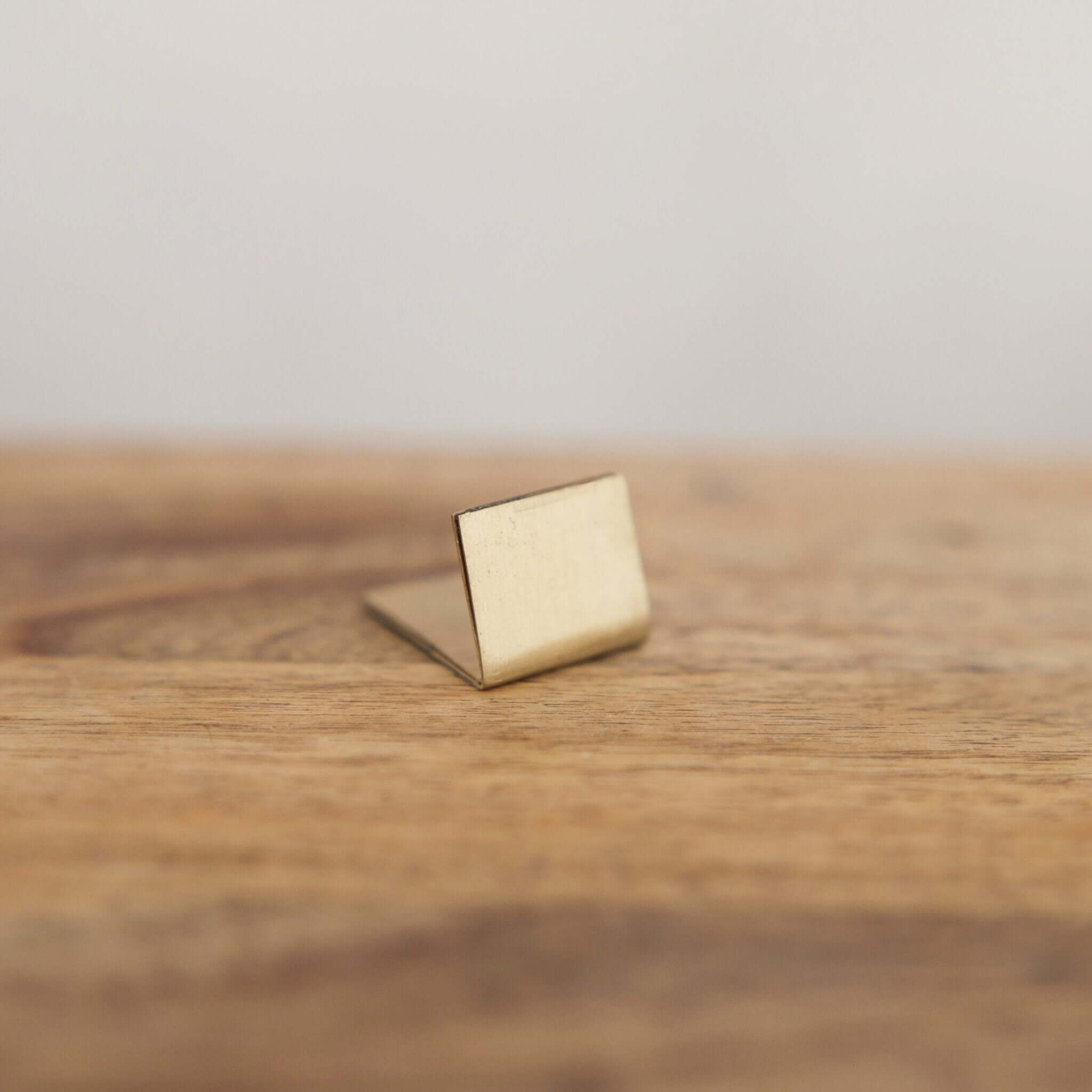 affirmation card stand